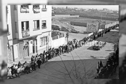 La calle de Paco Aquino cuando el coche de Franco pasó por allí de regreso del aeropuerto, en 1968. Todavía estaba llena de solares sin edificar.