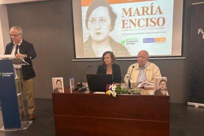 Virginia Fernández Collado durante su presentación en la Fundación Unicaja de Almería.
