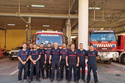 Equipo de bomberos voluntarios que viaja a la Comunidad Valenciana.