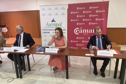 Desde la izquierda, José Cano, Cuca Gamarra y Jerónimo Parra.