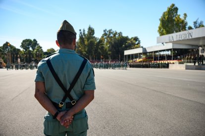 El patio de armas de la Base Álvarez de Sotomayor acogió la toma de mando de Carreras Postigo.