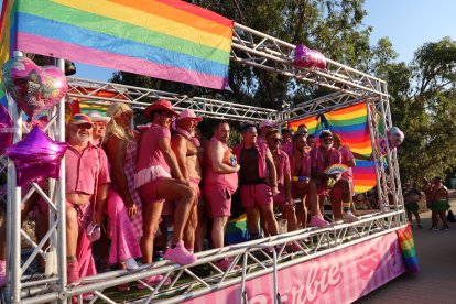Desfile del Orgullo LGTBIQ+ en Vera Playa.