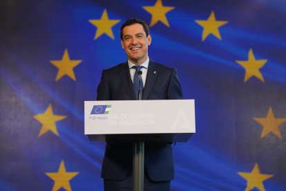 Juanma Moreno, en un acto del Día de Europa.