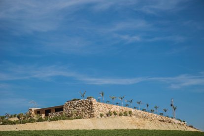 Instalaciones de la Bodega Sierra Almagrega en el término municipal de Cuevas del Almanzora.