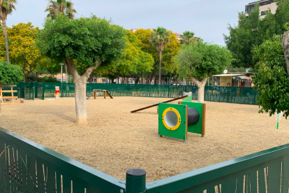 Parque canino Gloria Fuertes, en el barrio de Nueva Andalucía.