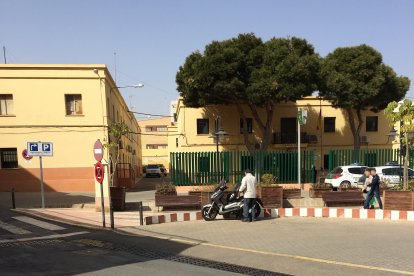 Cuartel de la Guardia Civil en Roquetas de Mar.