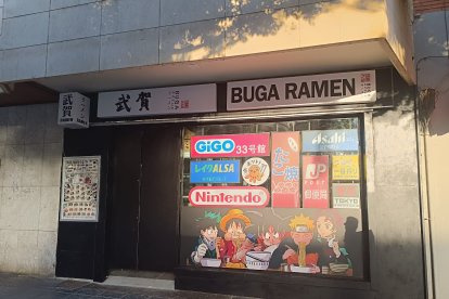 Buga Ramen prepara su próxima apertura en el centro de Almería.