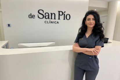 La doctora Ana López Martínez, especialista en salud capilar en la Clínica de San Pío.