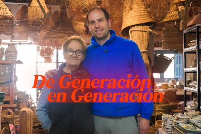 Loli y Lorenzo, dos generaciones de alfareros en Níjar.