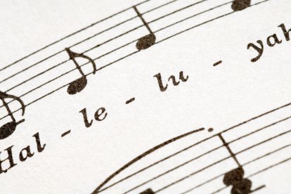 Cerré los ojos, sonaba “Hallelujah” de Leonard Cohen.