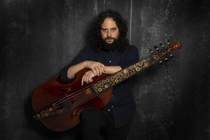 Fahmi Alqhai y su viola da gamba