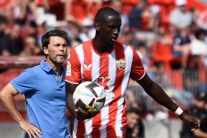 Mendes y Rubi en la temporada 2022-2023 en Primera, donde se salvaron en la última jornada.