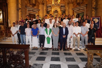 Visita de la UD Almería a la Virgen del Mar antes de empezar la temporada 2025/2026