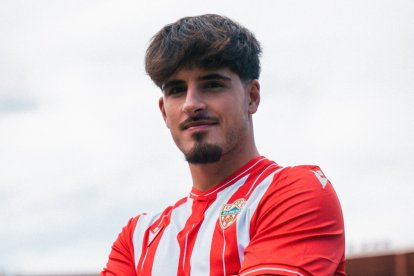 El lateral derecho Luis Martins, de solo 21 años, fue el último refuerzo del filial para abrir la temporada.