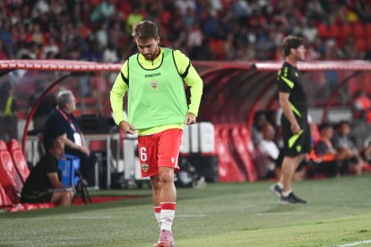 El centrocampista portugués se ha cansado de estar en el banquillo del Almería.