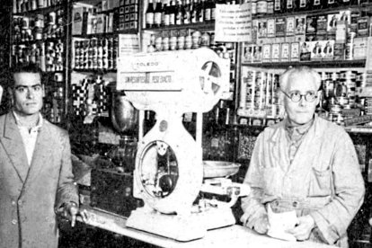 La tienda de ultramarinos  ‘La Mundial’ estaba situada en la calle de las Tiendas, donde funcionó hasta los años 60.