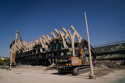 La grada de Tribuna del Benito Villamarín ya es historia.