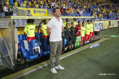 El entrenador catalán en la banda del Gran Canaria.