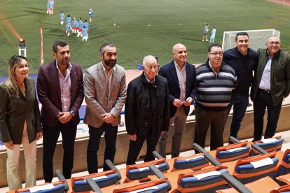 Foto de familia de la primera edición del torneo.