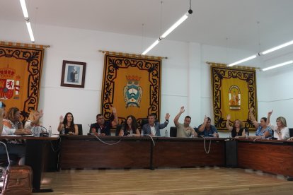 Pleno en Carboneras.