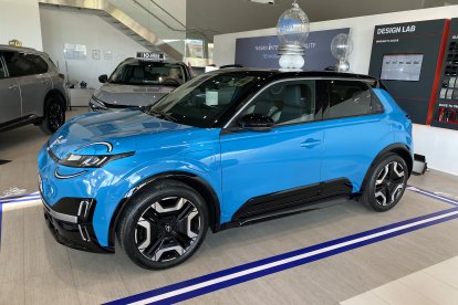 El nuevo Micra 2026 ya luce en las instalaciones de Nissan en Almería