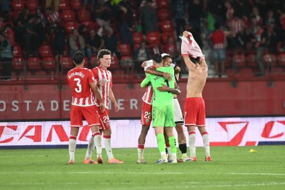 Chirino y Andrés Fernández tienen mucha culpa de la victoria rojiblanca.