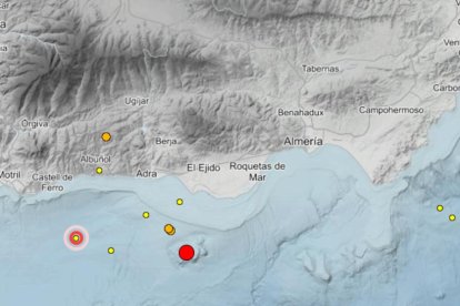 Mapa del Instituto Geográfico Nacional con las réplicas registradas la pasada madrugada.