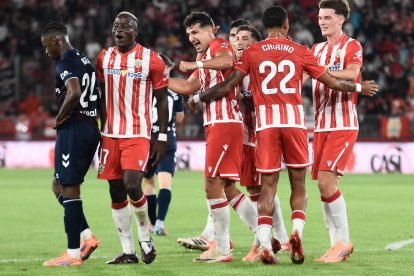 Álex Muñoz se ha convertido en un futbolista clave en la pizarra del entrenador catalán.