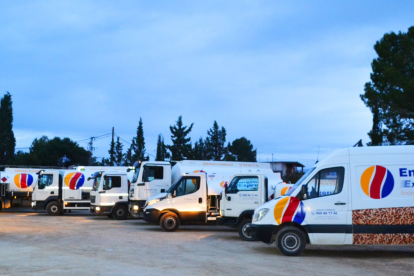 Parte de la flota de Energéticos Express lista para repartir desde primera hora de la mañana.