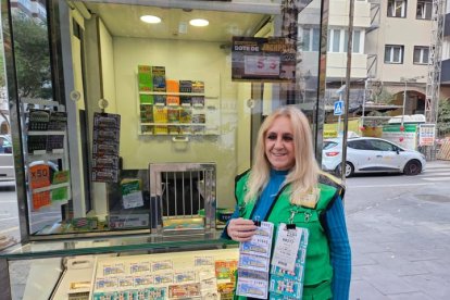 Josefina Álvarez, la vendedora de la ONCE que ha dado un cupón premiado con 35.000 euros.