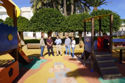 Tres parques infantiles se someterán a una renovación integral.