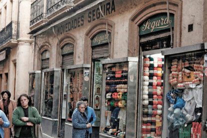 La tienda de Pablo Segura fue durante cuarenta años uno de los grandes referentes del comercio local y uno de los faros que iluminaba la calle de las Tiendas.