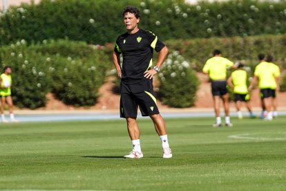 Rubi en el campo Anexo del Estadio de los Juegos Mediterráneos.