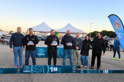 Podio de los ganadores en San Juan de los Terreros.