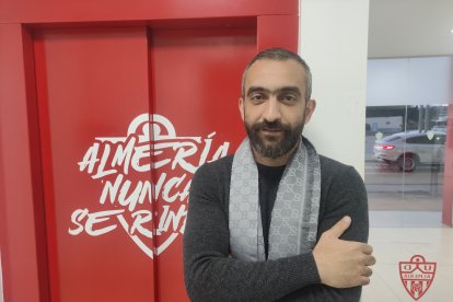 Mohamed El Assy, director general del Almería, con LA VOZ.