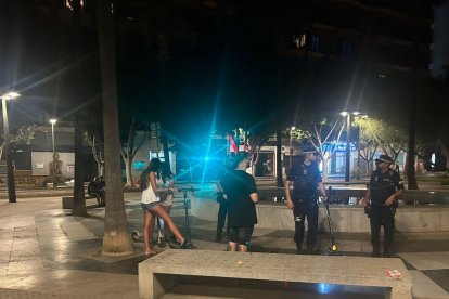 Actuación policial sobre un patinete eléctrico