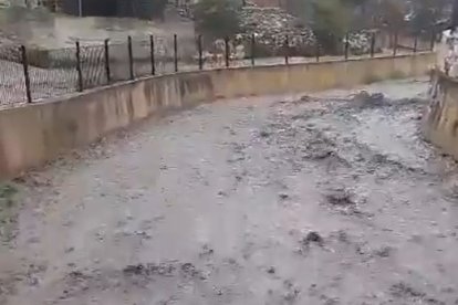 Salida de una rambla en Lubrín este domingo.