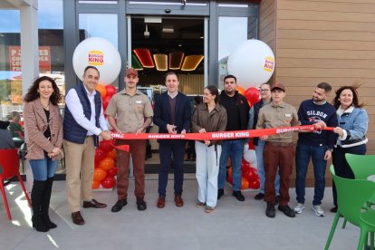 Inauguración del nuevo Burger King en Vera.