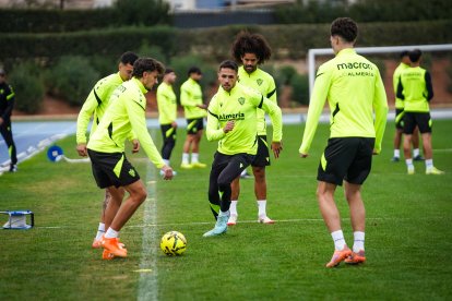 La afición podrá ver a sus ídolos de cerca en el campo Anexo.