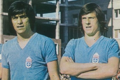 Jacquet y Maxi en el campo 'Fabra y Coats en un partido ante el Barcelona Atlético.