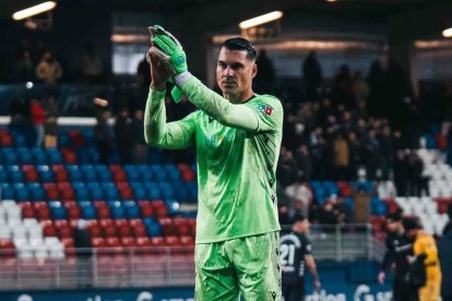 La experiencia de Andrés Fernández vale una pasta.