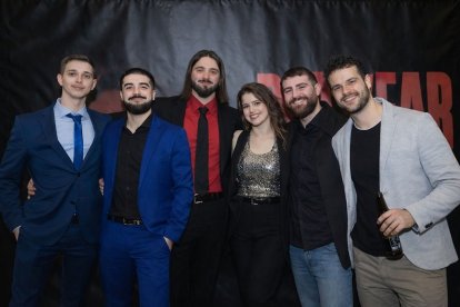 Dani Raja, Fran Marín, Barto Muñoz, Candela Lobo, Yoel Martínez y Raúl Peregrín.