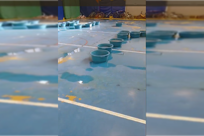 Imagen del interior del pabellón del CEIP Madre de la Luz de Almería.