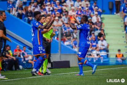 Coba listo para entrar a defender los colores del Getafe.