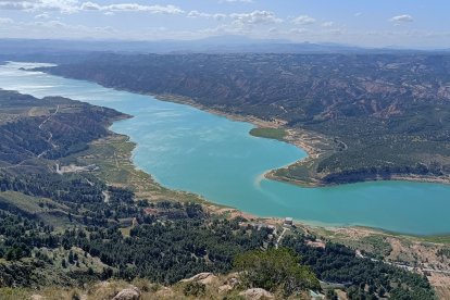 El embalse del Negratín llega a la cota marcada para el trasvase y las estaciones de bombeo volverán a funcionar.