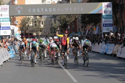 La 39ª Clásica de Almería, a toda velocidad.