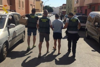 GUARDIA CIVIL - Archivo