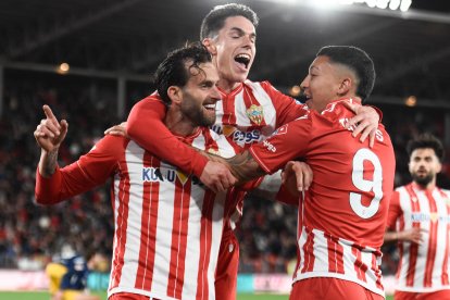 El Almería no se cansa de celebrar goles: van 50.