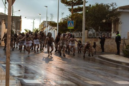 Máscaras de camisa en el Carnaval de Overa en una edición anterior.