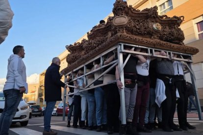 Primer ensayo de la cuadrilla de las Angustias de Roquetas de Mar, que finalmente no saldrá.